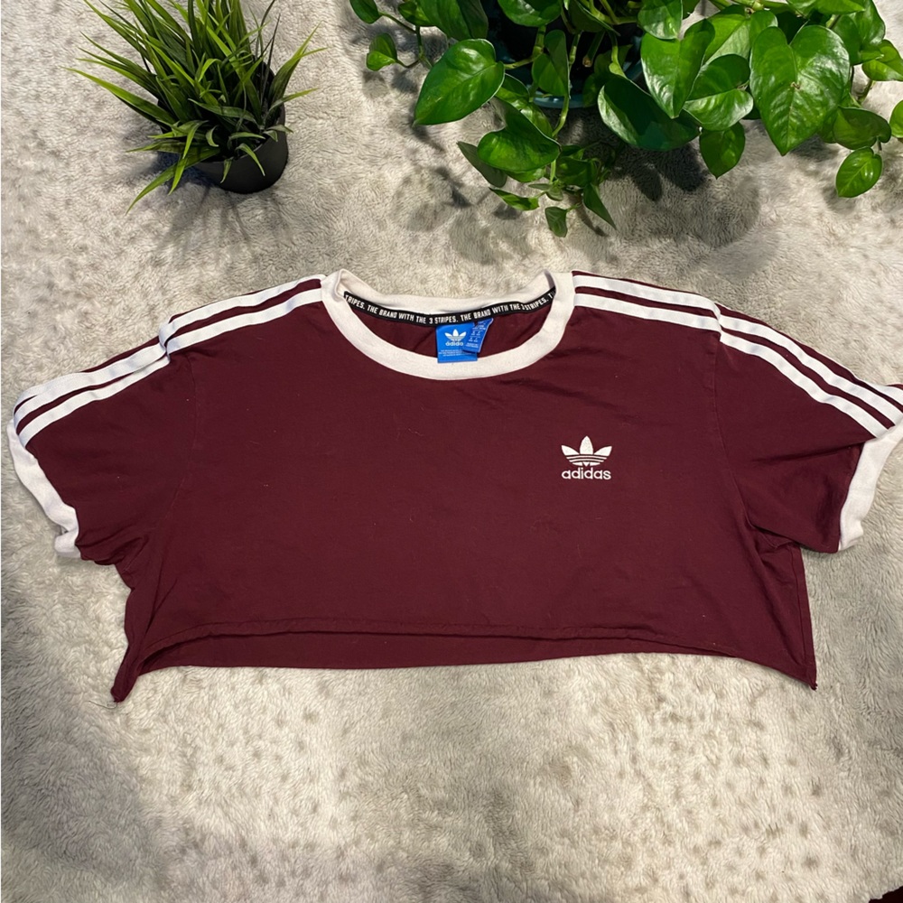 4/$30🌸 Adidas soccer style cropped tee